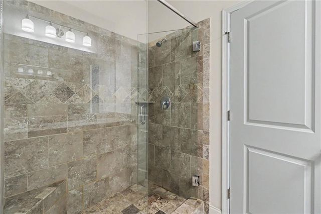 85 Castlemoor Loop, Adairsville, GA 30103