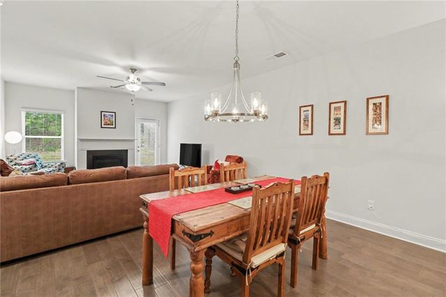 85 Castlemoor Loop, Adairsville, GA 30103