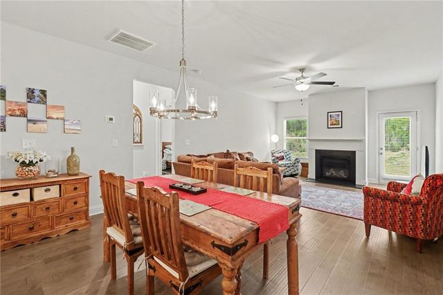 85 Castlemoor Loop, Adairsville, GA 30103