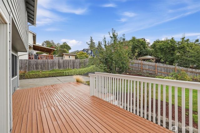 7618 68th Street NE, Marysville, WA 98270