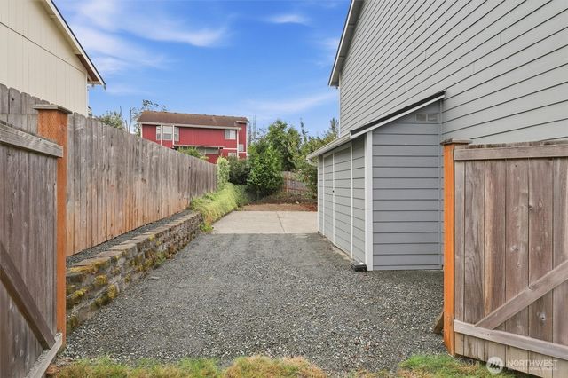 7618 68th Street NE, Marysville, WA 98270