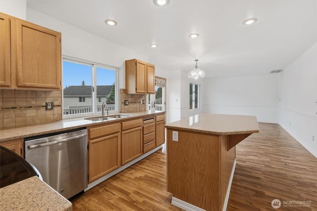 7618 68th Street NE, Marysville, WA 98270