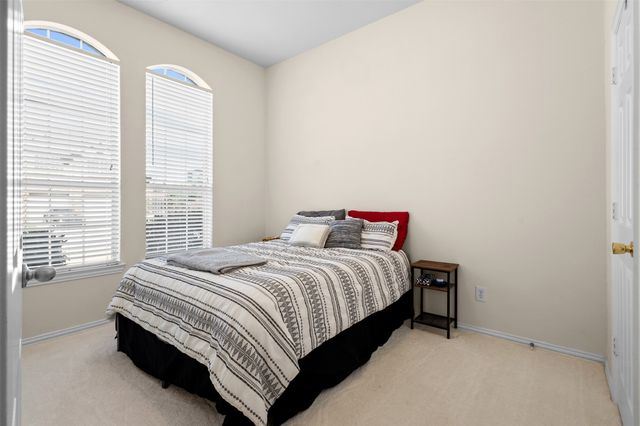 7521 Summer Meadows Drive, Fort Worth, TX 76123