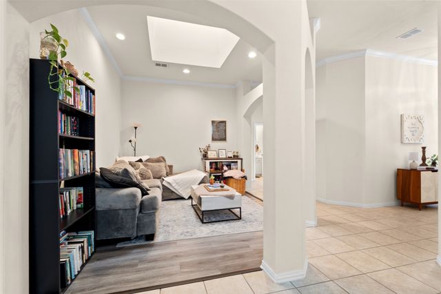 7521 Summer Meadows Drive, Fort Worth, TX 76123