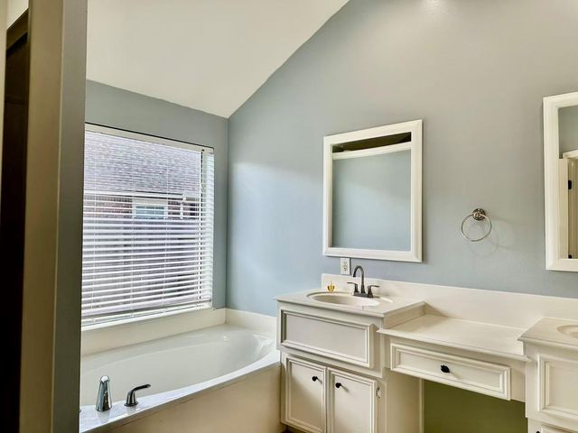 3131 Valley Court, Manvel, TX 77578
