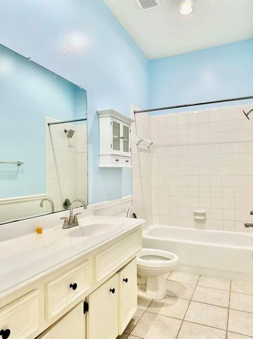 3131 Valley Court, Manvel, TX 77578