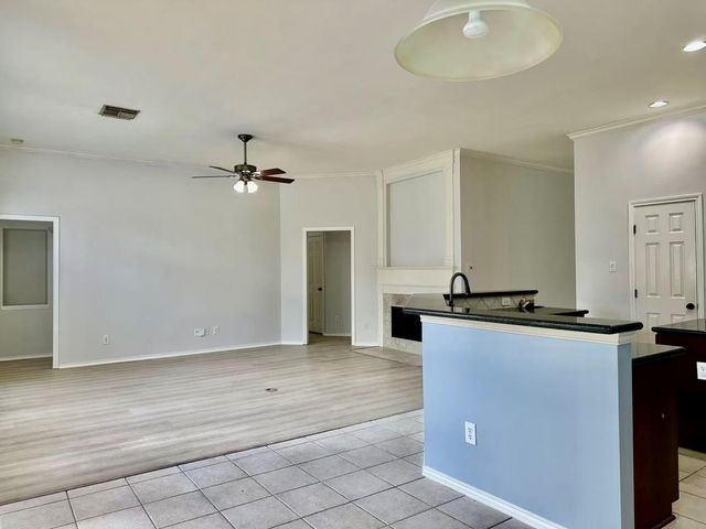 3131 Valley Court, Manvel, TX 77578