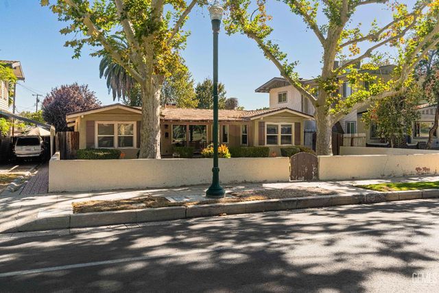 160 Oleander Avenue, Bakersfield, CA 93304