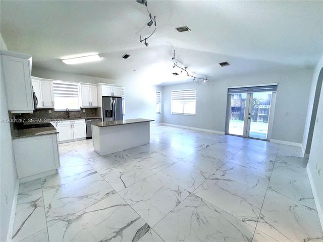 21405 Ingraham Ave Rd, Cutler Bay, FL 33189