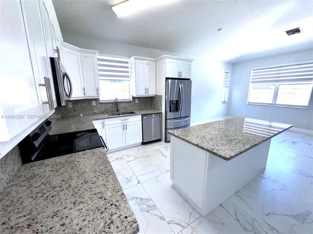 21405 Ingraham Ave Rd, Cutler Bay, FL 33189