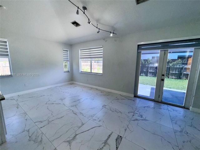 21405 Ingraham Ave Rd, Cutler Bay, FL 33189