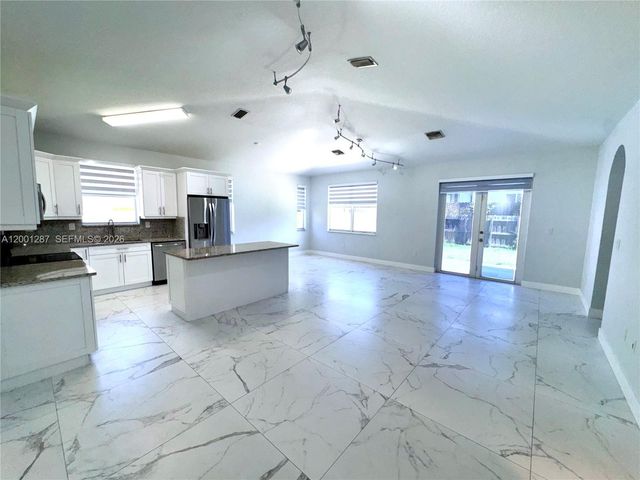 21405 Ingraham Ave Rd, Cutler Bay, FL 33189