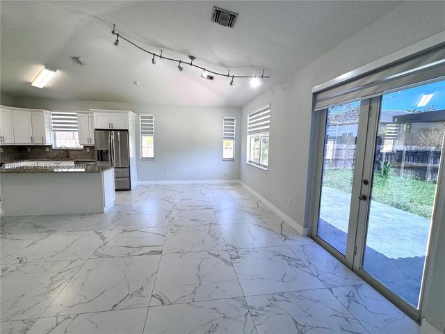 21405 Ingraham Ave Rd, Cutler Bay, FL 33189