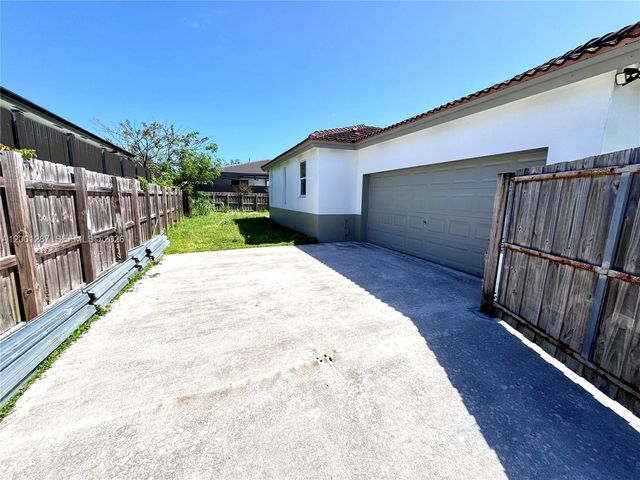 21405 Ingraham Ave Rd, Cutler Bay, FL 33189