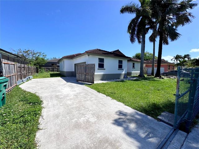 21405 Ingraham Ave Rd, Cutler Bay, FL 33189