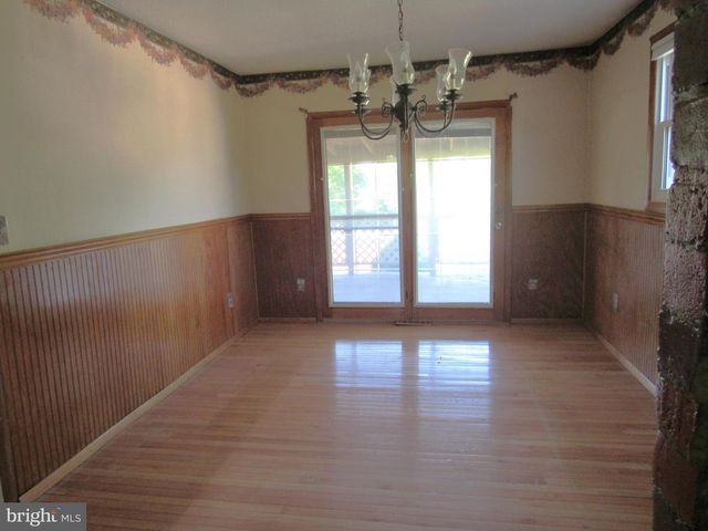 96 KENDALE RD, Red Lion, PA 17356
