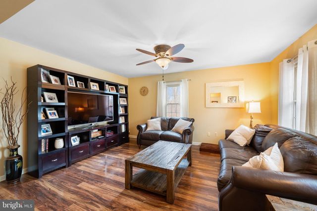 478 ISLAND RD, Columbus, NJ 08022