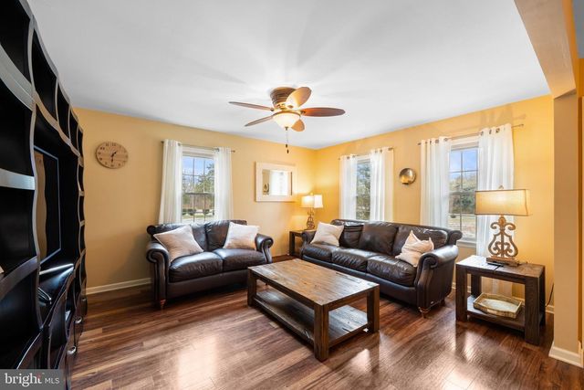 478 ISLAND RD, Columbus, NJ 08022