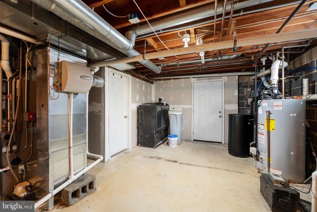 478 ISLAND RD, Columbus, NJ 08022