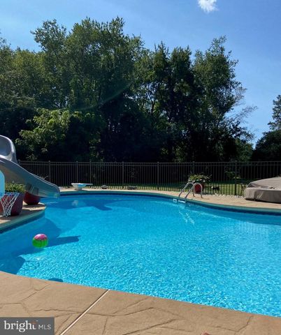 478 ISLAND RD, Columbus, NJ 08022