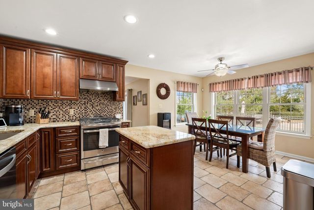 478 ISLAND RD, Columbus, NJ 08022