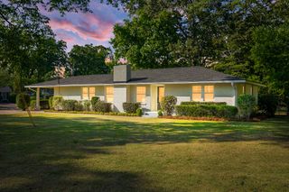 302 Barnard Avenue, Aiken, SC 29801