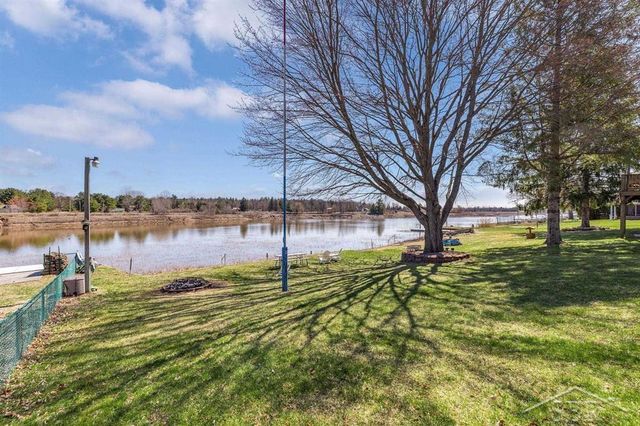 5307 Oakridge Drive, Beaverton, MI 48612