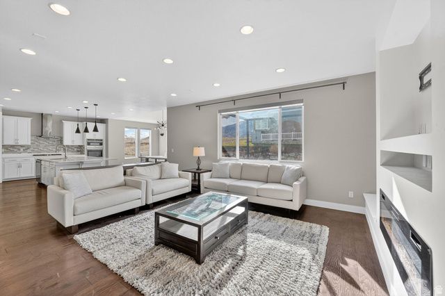 1907 S CENTENNIAL BLVD, Saratoga Springs, UT 84045