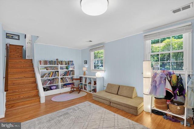 10207 ANTIETAM AVE, Fairfax, VA 22030