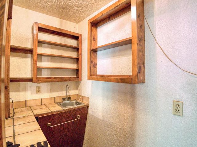 2371 Seminole Drive, Sulphur, OK 73086