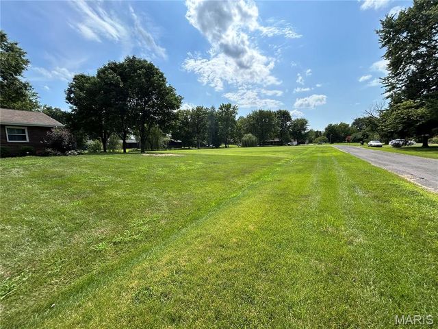 904 Davies Lane, Granite City, IL 62040