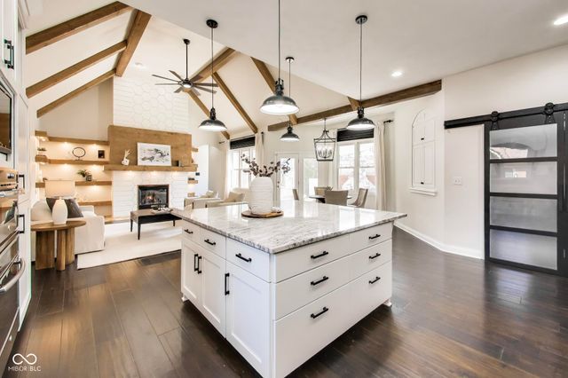 12621 Treaty Line Street, Carmel, IN 46032
