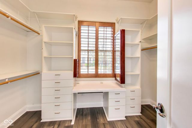 12621 Treaty Line Street, Carmel, IN 46032