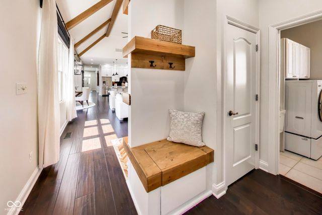 12621 Treaty Line Street, Carmel, IN 46032