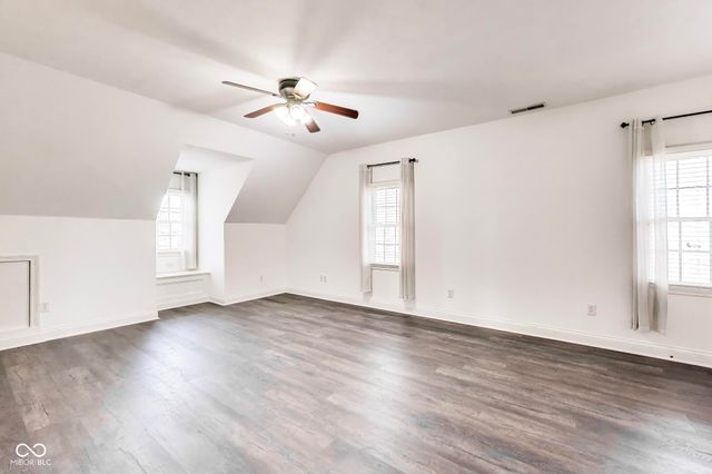 12621 Treaty Line Street, Carmel, IN 46032
