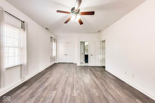 12621 Treaty Line Street, Carmel, IN 46032