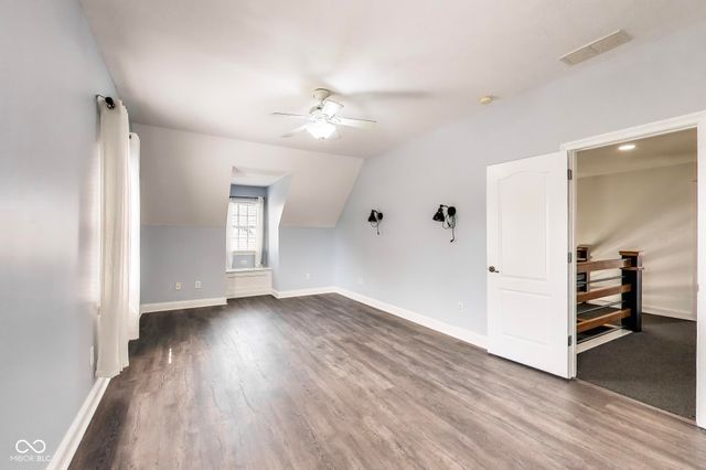 12621 Treaty Line Street, Carmel, IN 46032