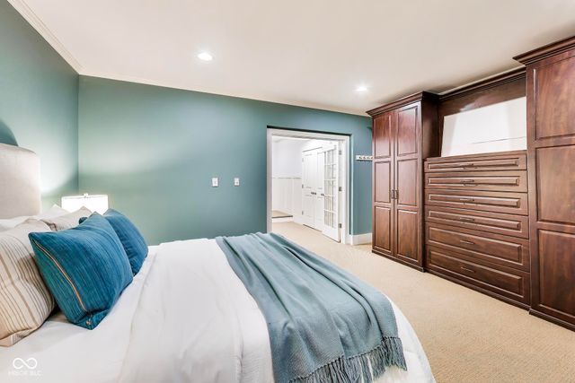 12621 Treaty Line Street, Carmel, IN 46032