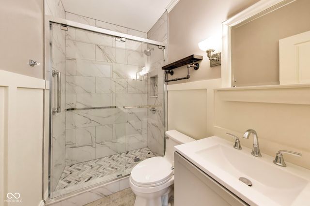 12621 Treaty Line Street, Carmel, IN 46032