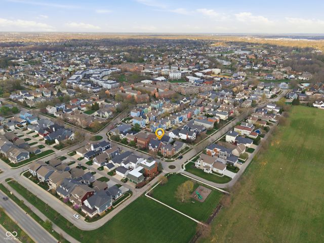 12621 Treaty Line Street, Carmel, IN 46032