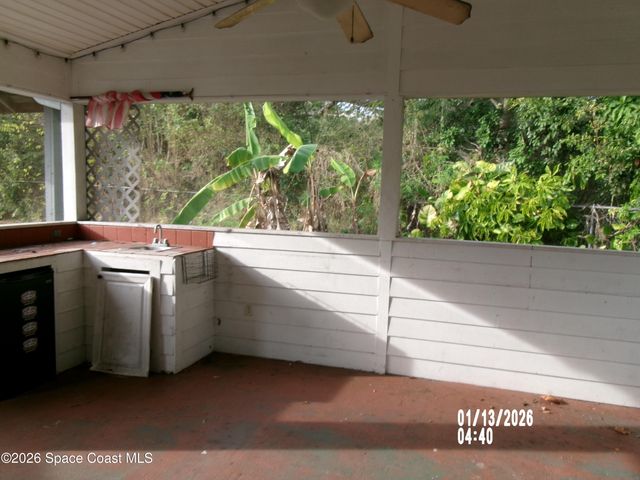 330 Melbourne Avenue, Merritt Island, FL 32953