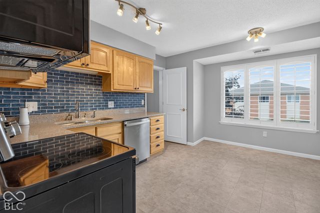536 E Hunters Drive APT C, Carmel, IN 46032
