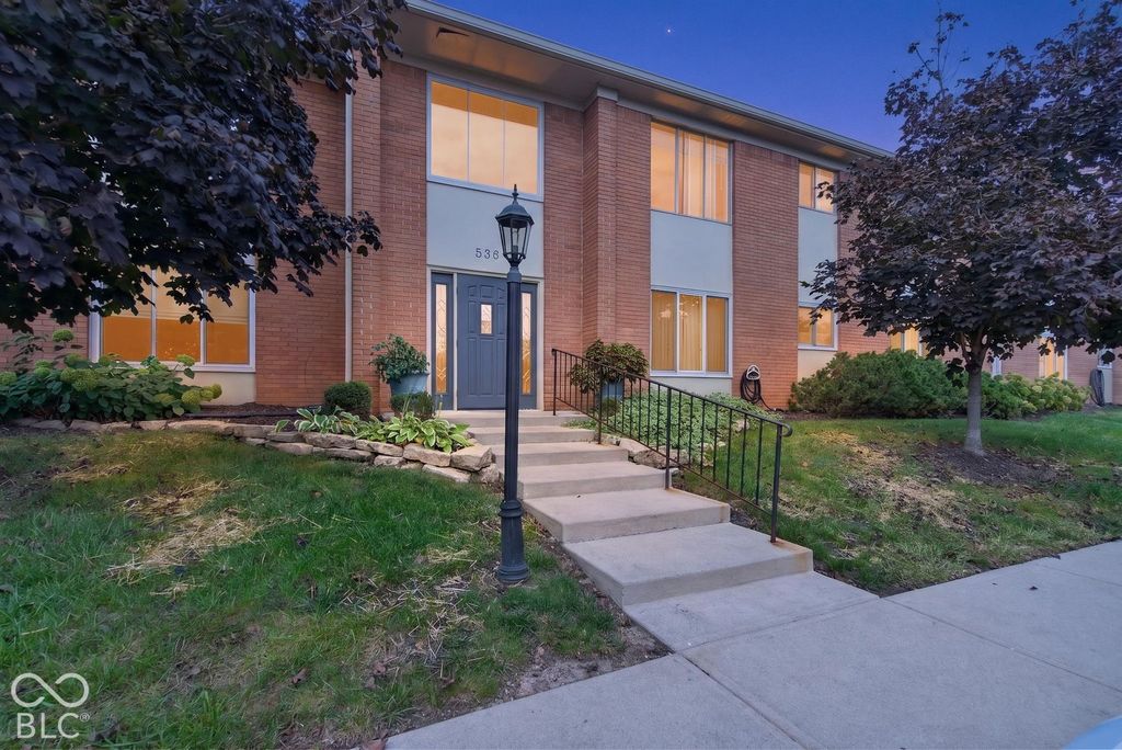 536 E Hunters Drive APT C, Carmel, IN 46032