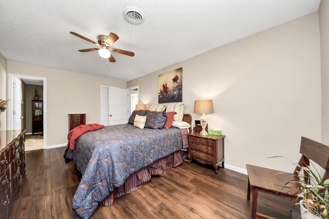 4201 Tumbleweed Lane, Baytown, TX 77521