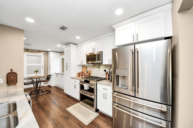 4201 Tumbleweed Lane, Baytown, TX 77521