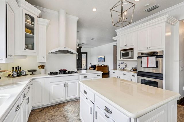 36530 LAZY B LANE, Eustis, FL 32736