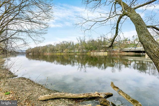 5012 ERBS BRIDGE RD, Mechanicsburg, PA 17050