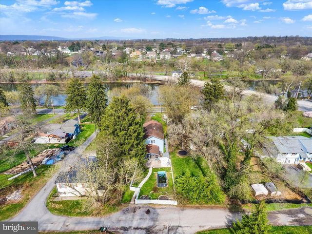 5012 ERBS BRIDGE RD, Mechanicsburg, PA 17050