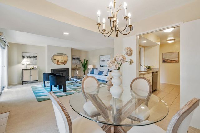 675 675 Sharon Park Dr 245, Menlo Park, CA 94025