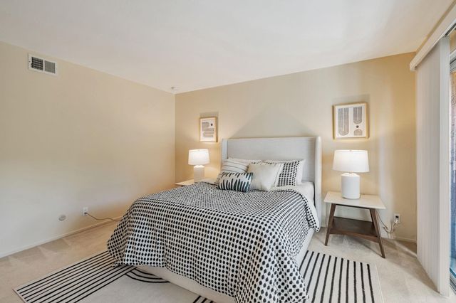 675 675 Sharon Park Dr 245, Menlo Park, CA 94025